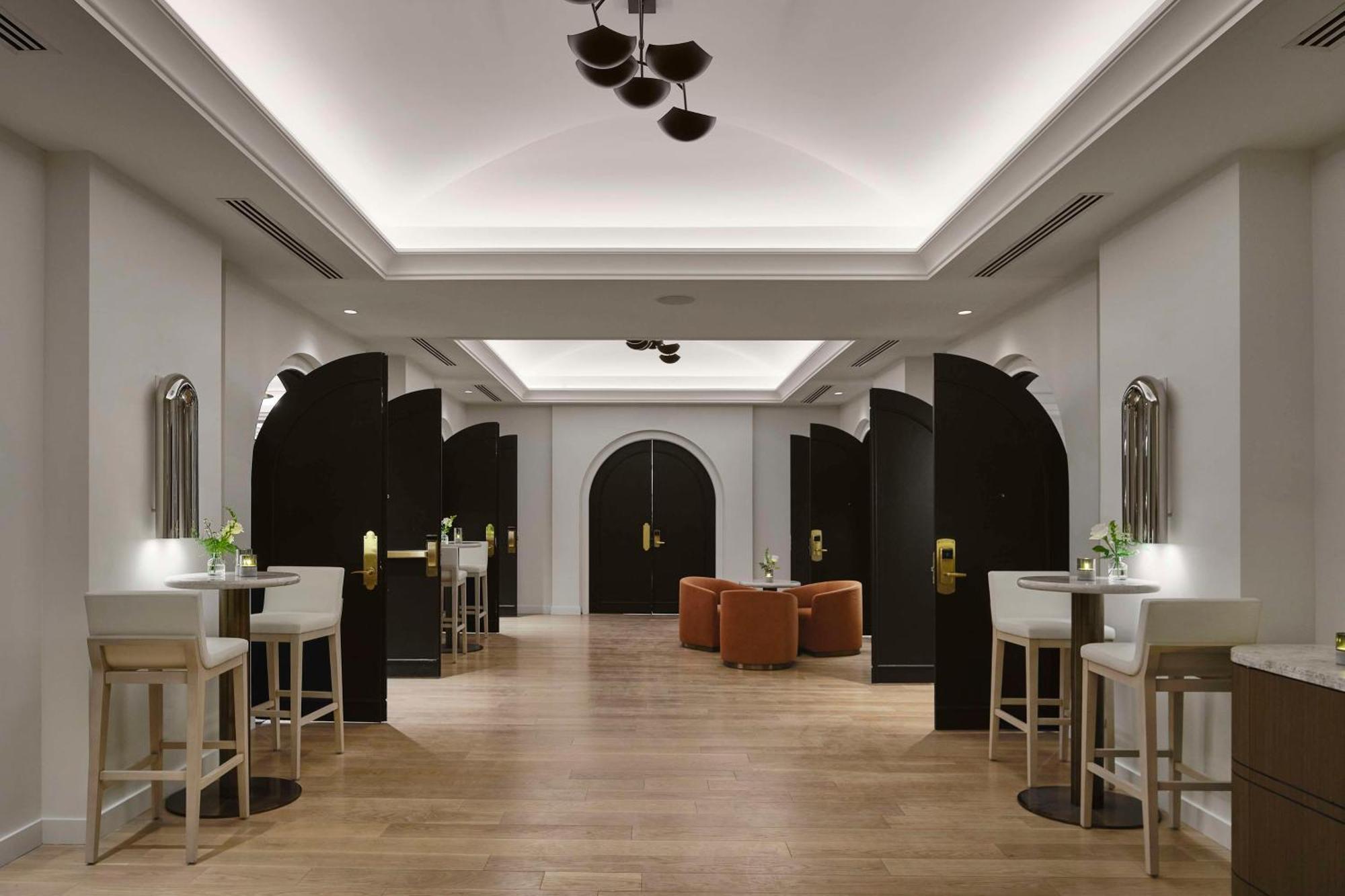 Vogue Hotel Montreal Downtown, Curio Collection By Hilton Eksteriør bilde