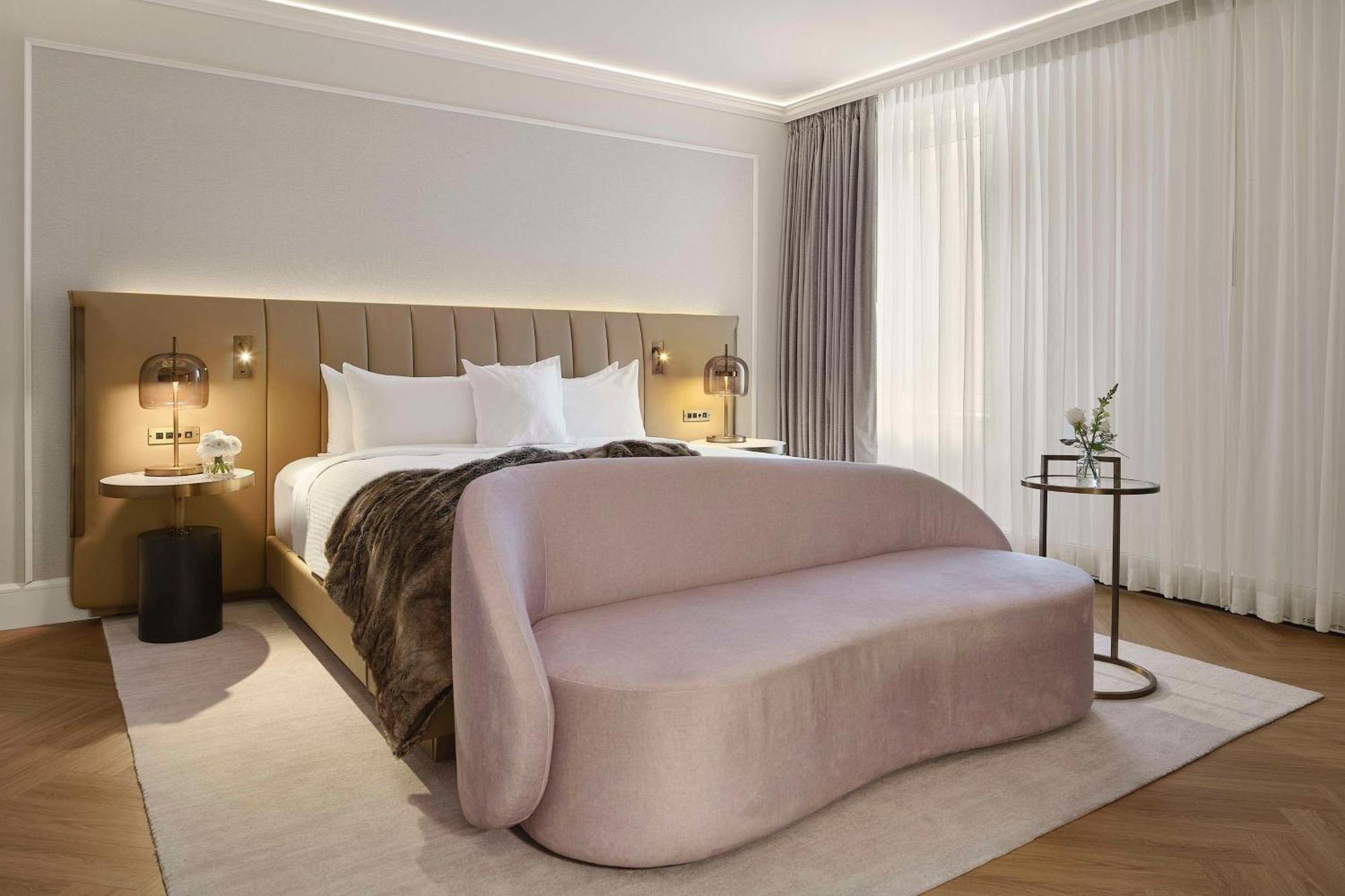 Vogue Hotel Montreal Downtown, Curio Collection By Hilton Eksteriør bilde