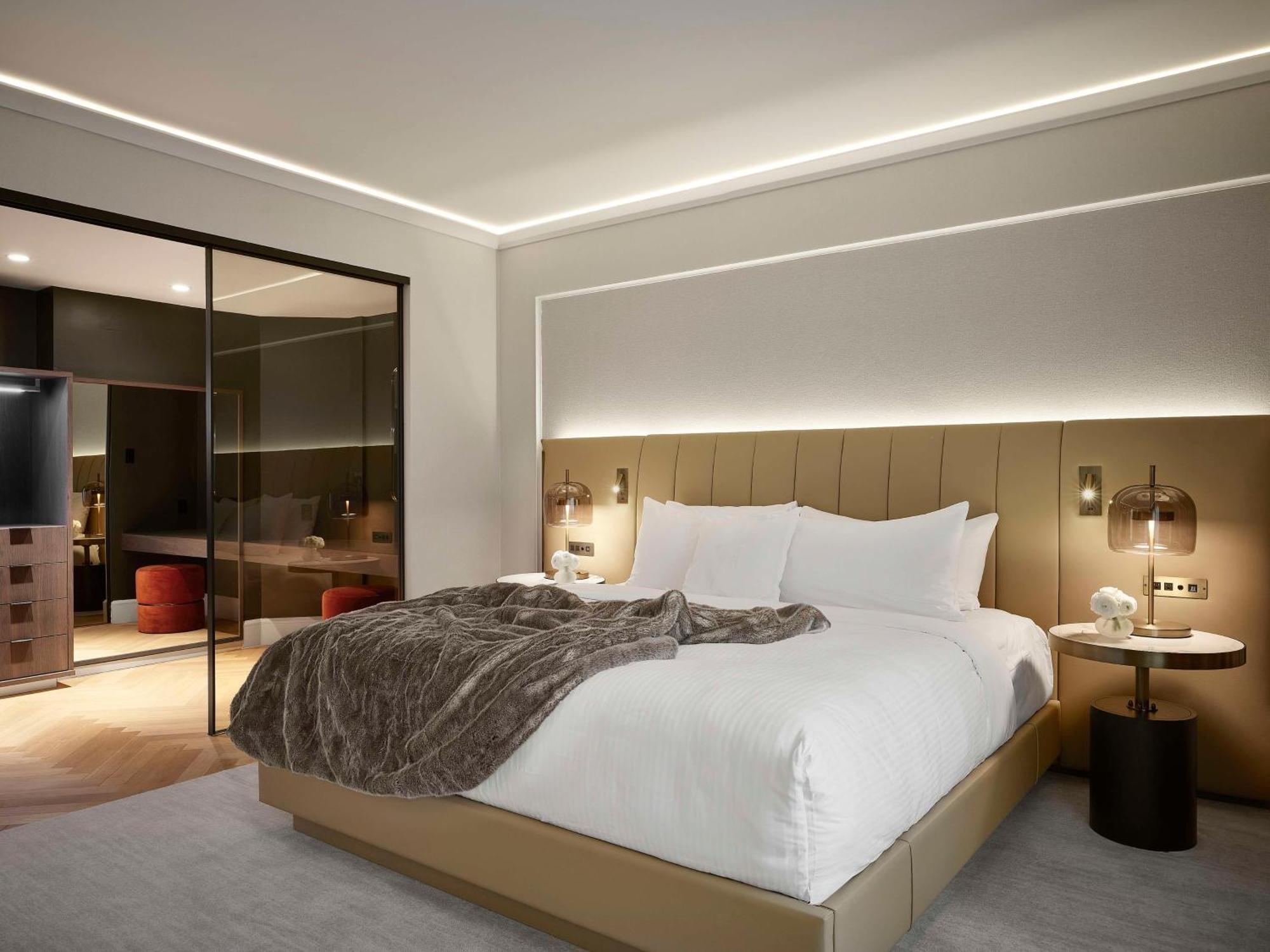 Vogue Hotel Montreal Downtown, Curio Collection By Hilton Eksteriør bilde